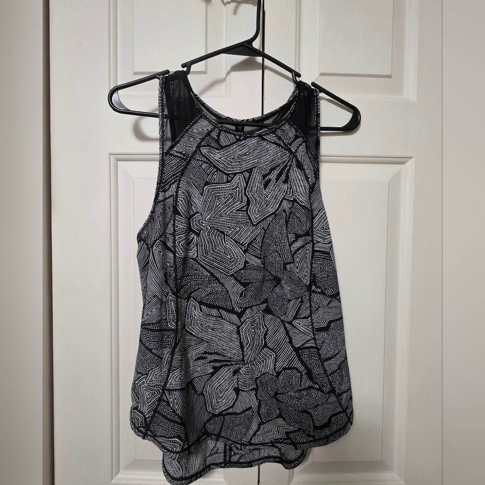 Lululemon Muscle Tank Top Womens